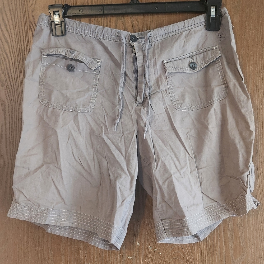 Womens Casual Grayish/Tan Shorts